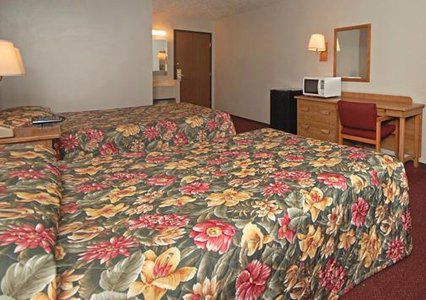 Lodge Econo Dumas