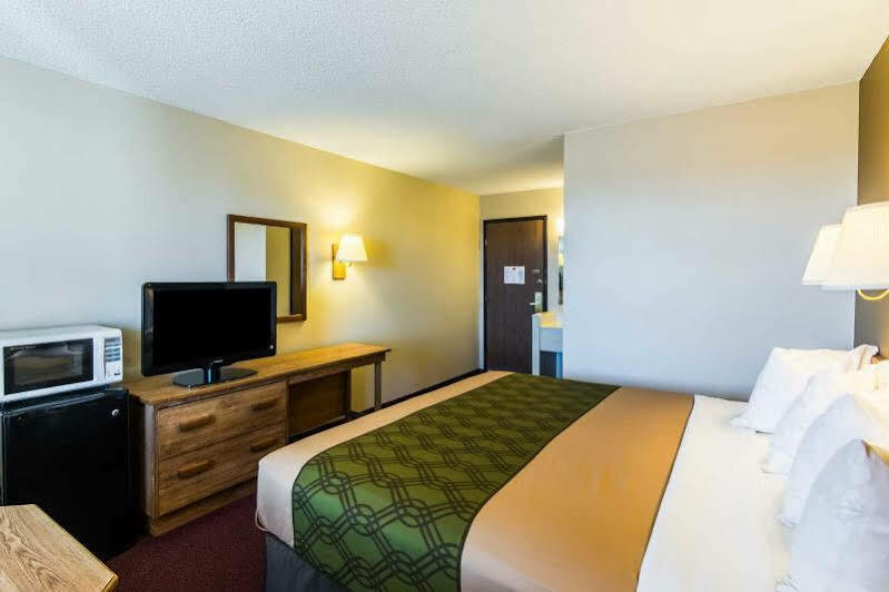 Lodge Econo Dumas